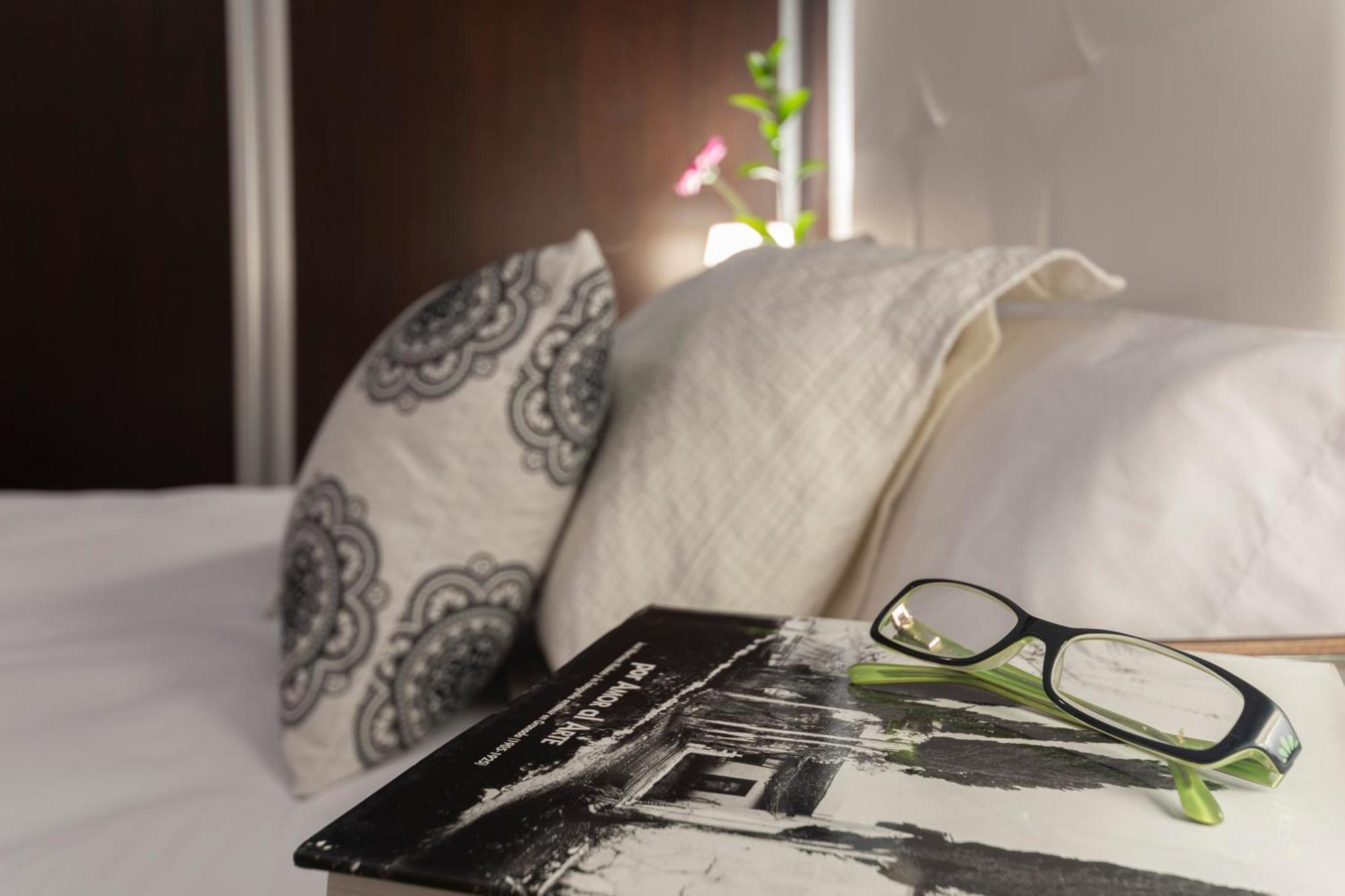 Apartamento Adultos Centro Nueva De La Virgen 2 Free Parking غرناطة المظهر الخارجي الصورة
